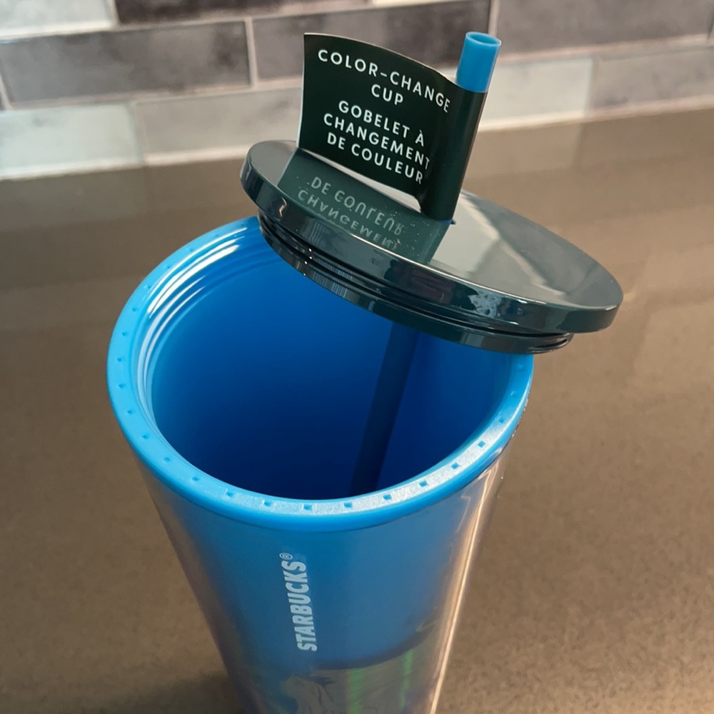 ⚡️HP⚡️Starbucks  Mermaid  Color Changing Winter Tumbler 2021 - Picture 6 of 7